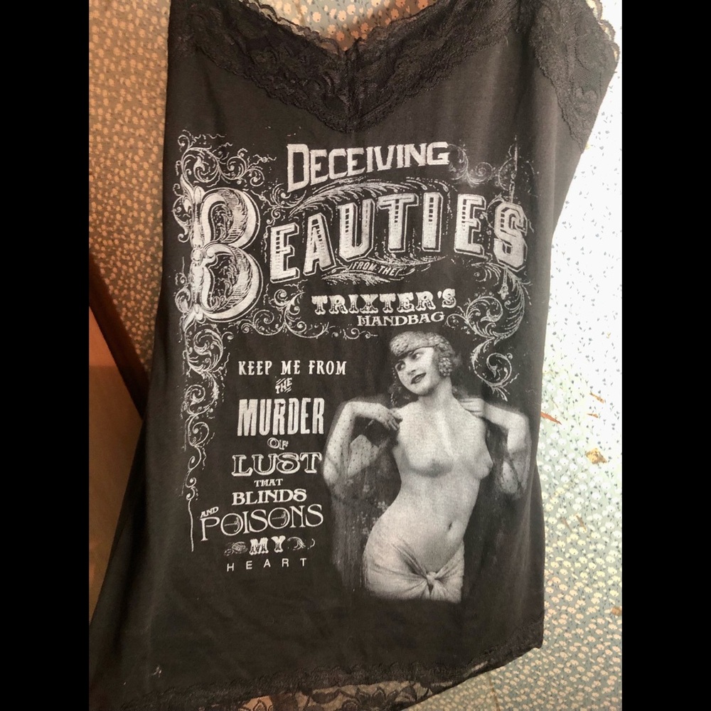 Se7en Deadly NWOT black lacy camisole! Size Large! Deceiving Beauties 🖤🖤🖤
